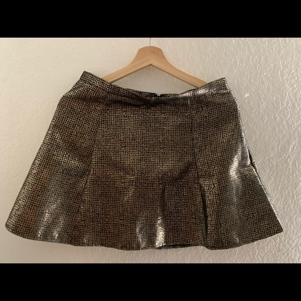Gold mini skirt!!